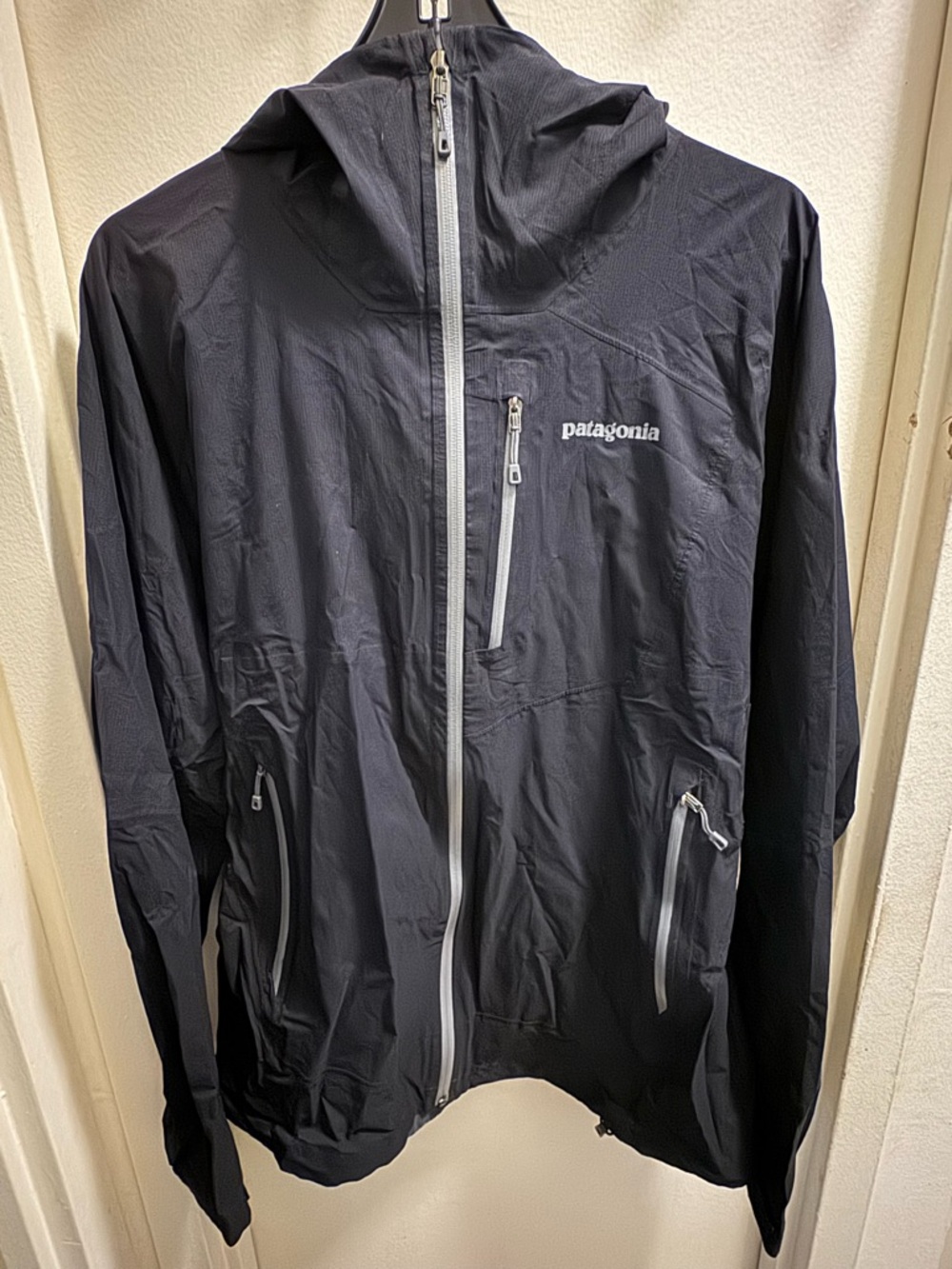 Patagonia Black Lightweight Hooded Shell Jacket with White Zippers